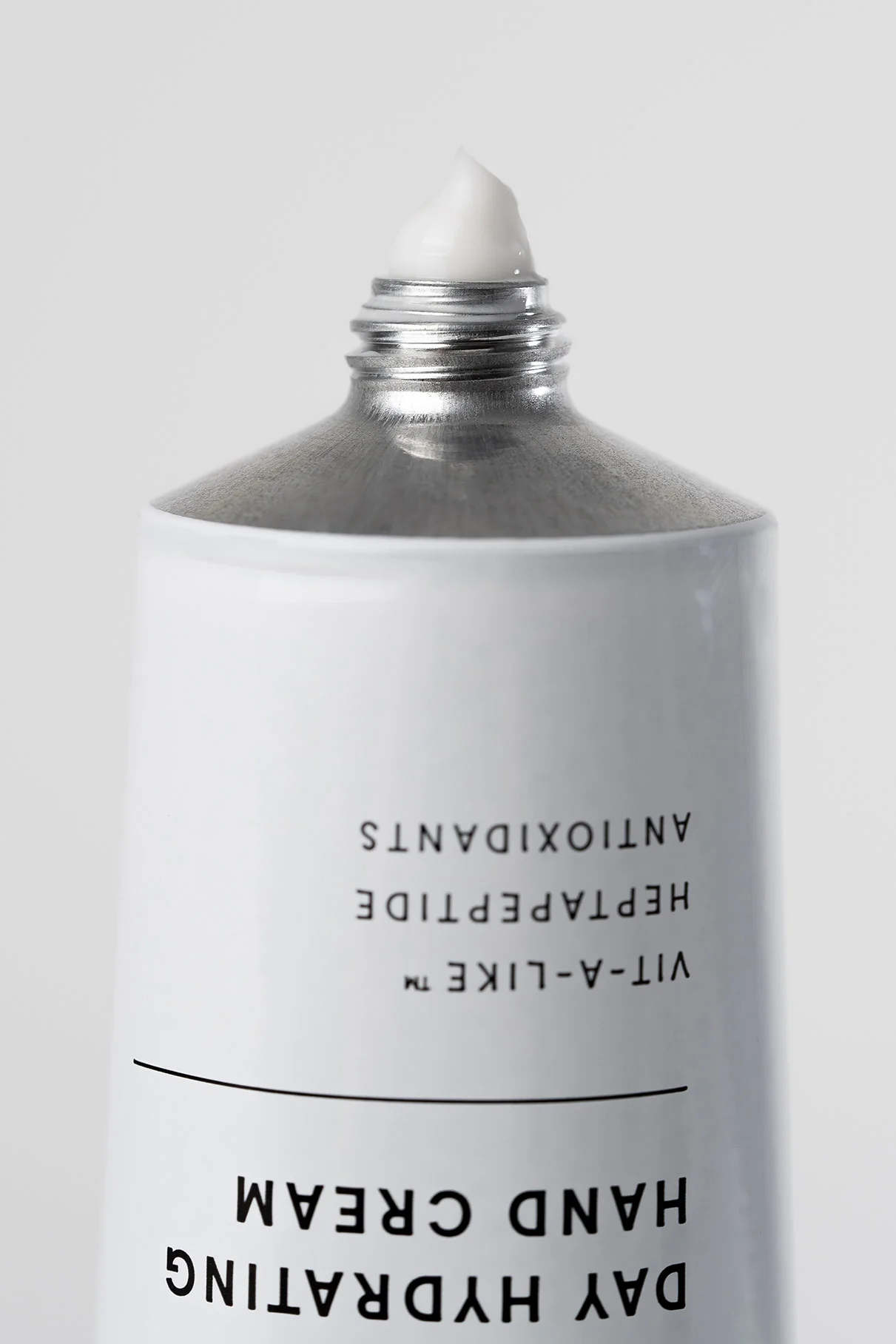 Day Hydrating Hand Cream - Image 5